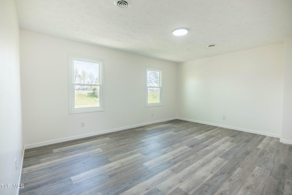 Photo #3: 2849 Tennessee 107 