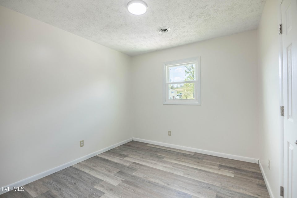 Photo #8: 2849 Tennessee 107 