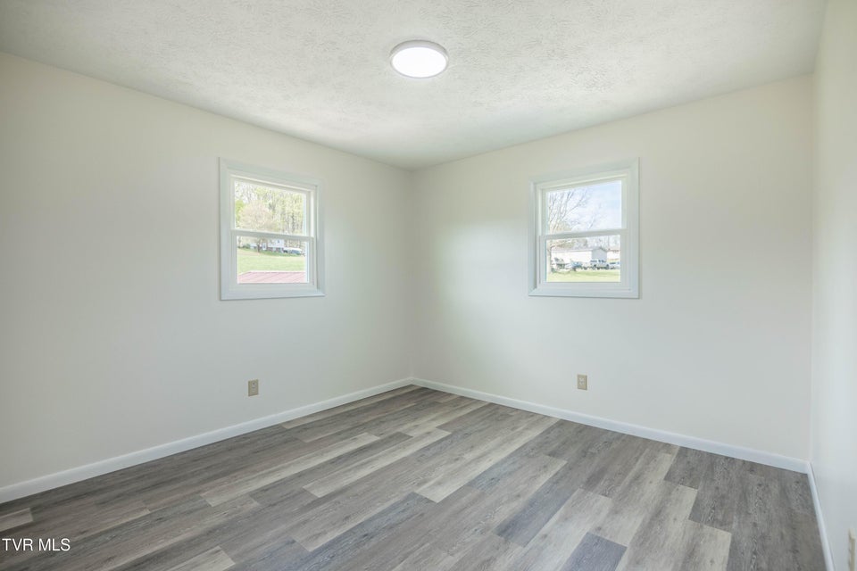 Photo #11: 2849 Tennessee 107 