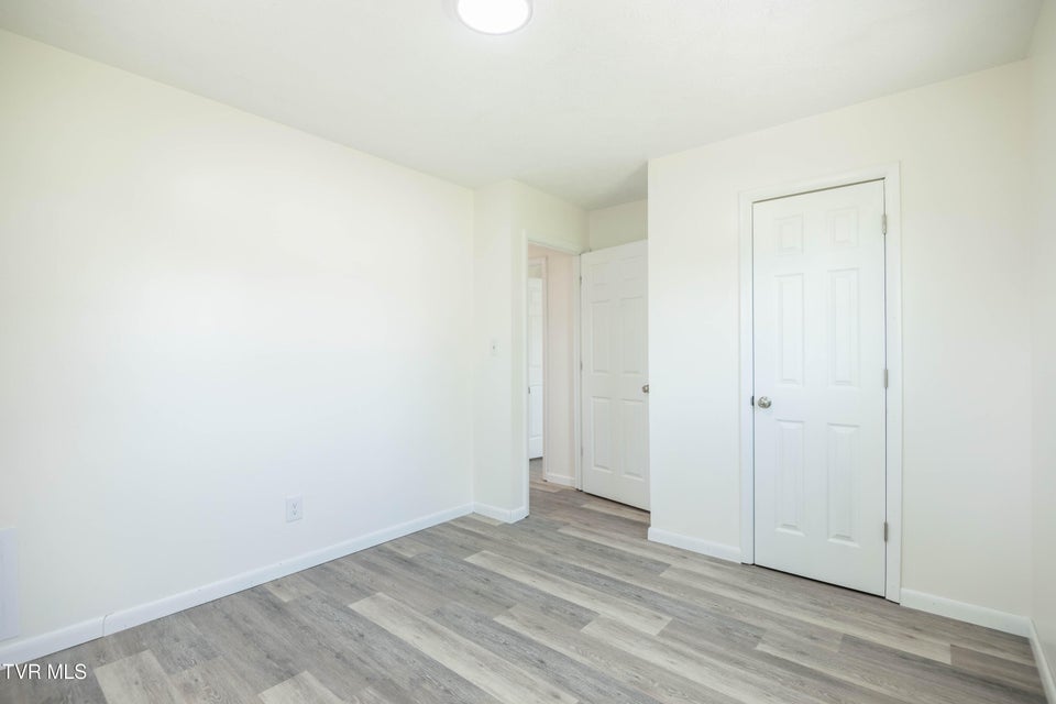 Photo #14: 2849 Tennessee 107 