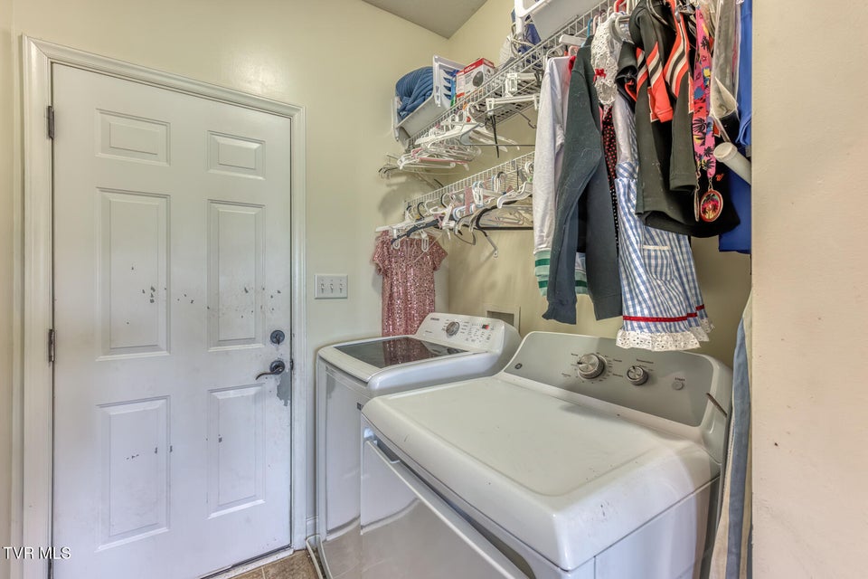 Photo #34: 130 Garland Road