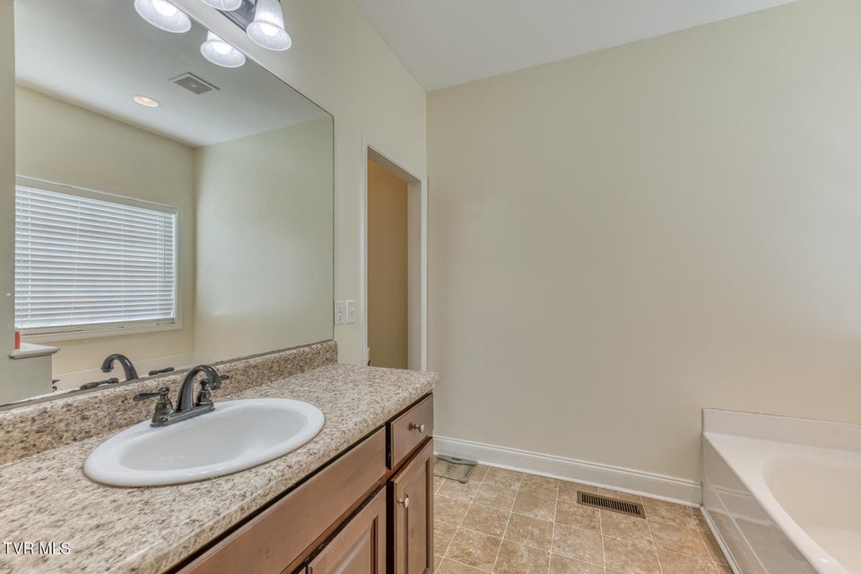 Photo #26: 130 Garland Road