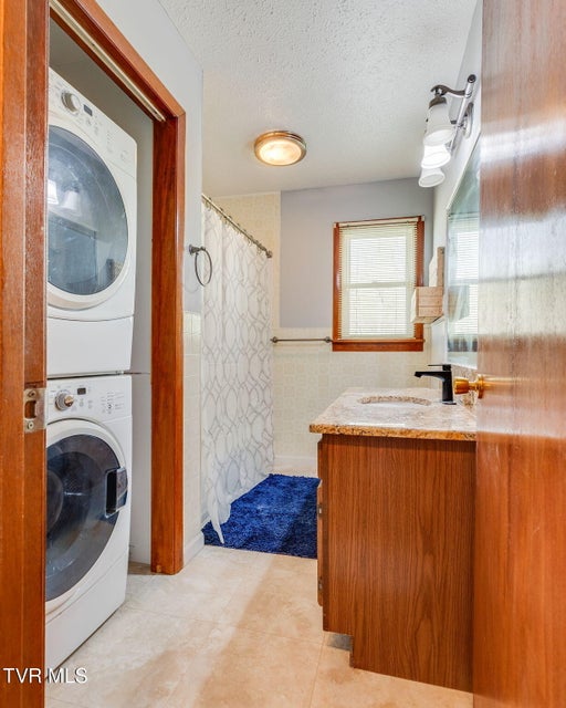 Photo #22: 721 Rector Drive