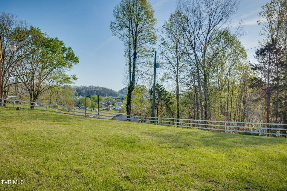 Photo #29: 721 Rector Drive