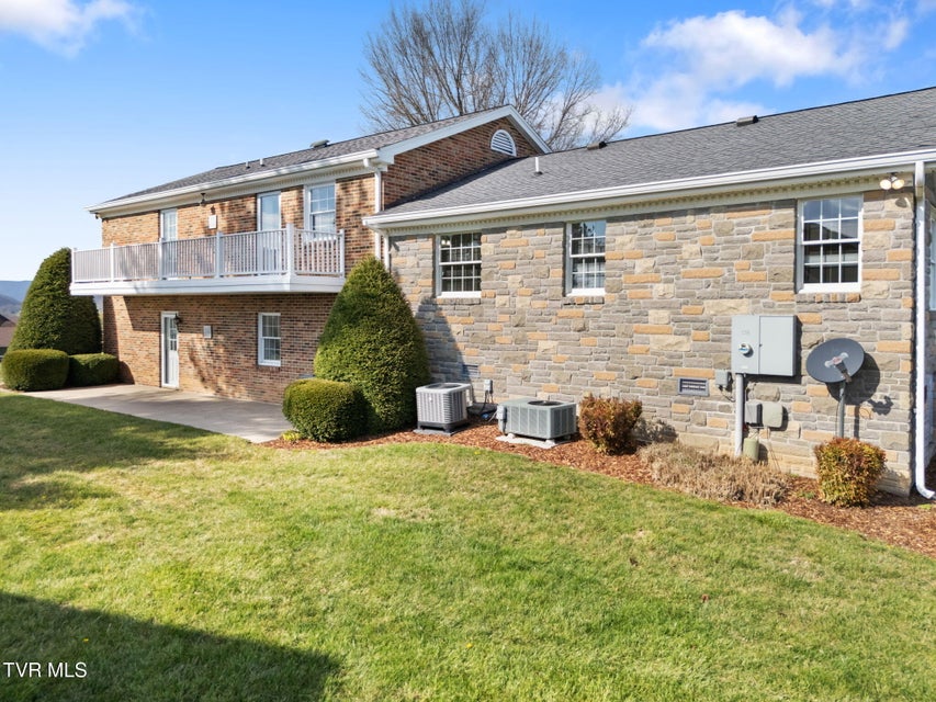 Photo #13: 12084 Tanglewood Drive