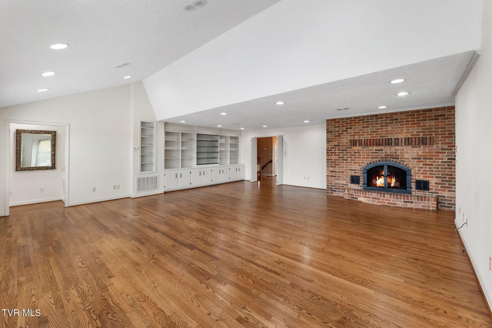 Photo #49: 12084 Tanglewood Drive