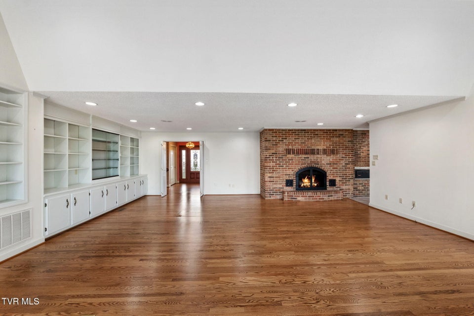 Photo #50: 12084 Tanglewood Drive