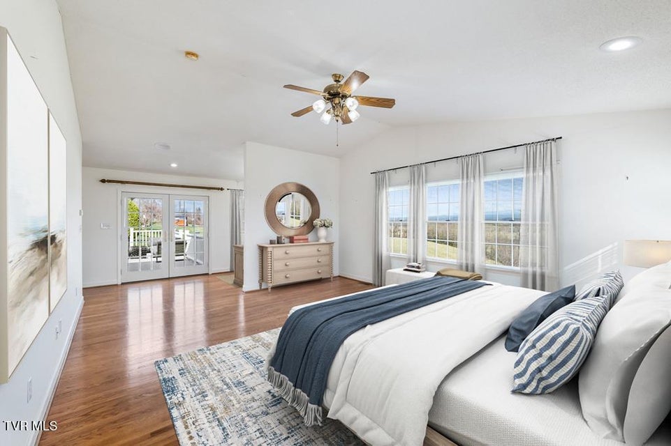 Photo #58: 12084 Tanglewood Drive