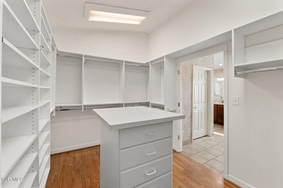 Photo #70: 12084 Tanglewood Drive