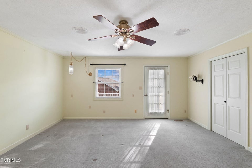 Photo #74: 12084 Tanglewood Drive