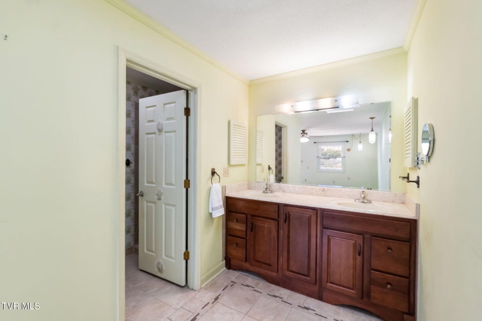 Photo #78: 12084 Tanglewood Drive