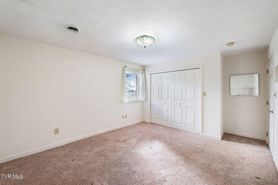 Photo #95: 12084 Tanglewood Drive