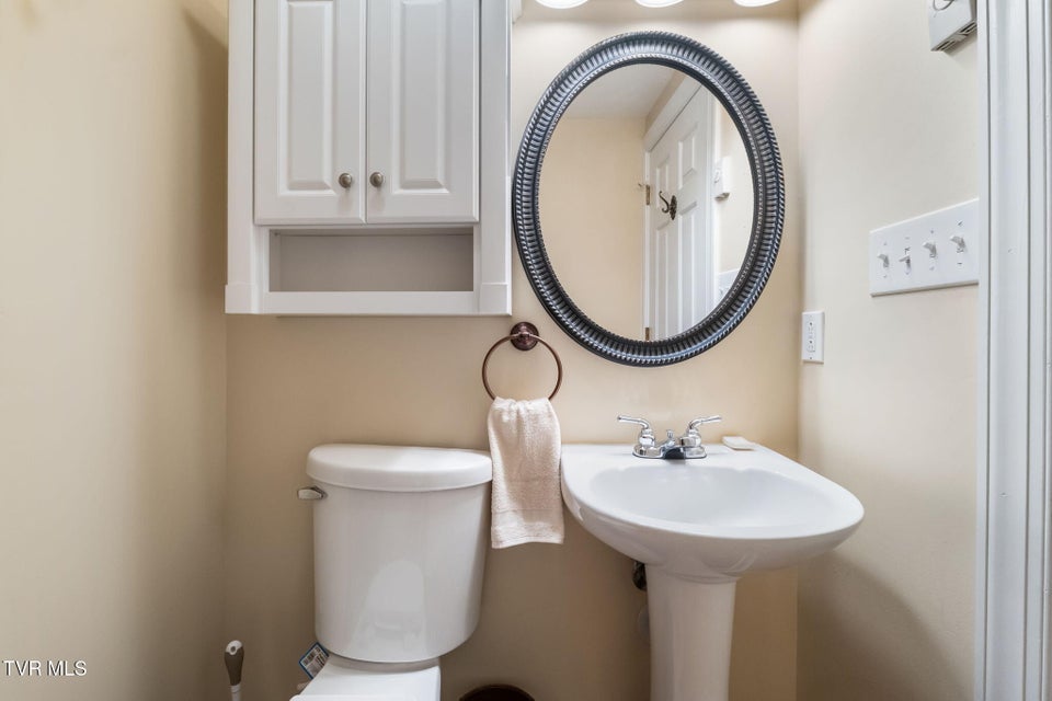 Photo #97: 12084 Tanglewood Drive