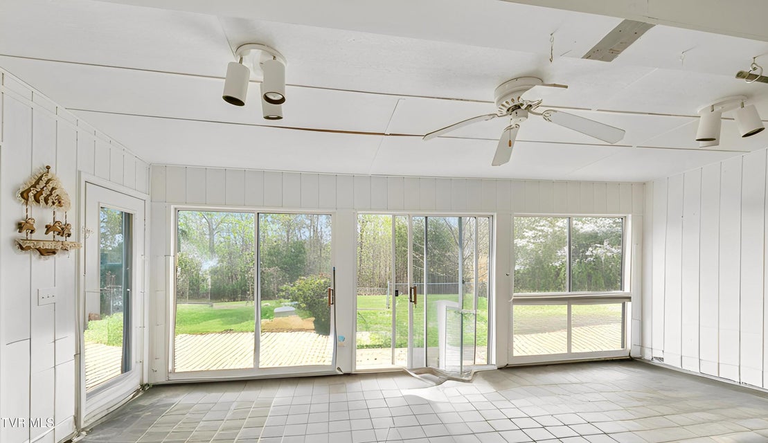 Photo #18: 255 Old Kentucky Road