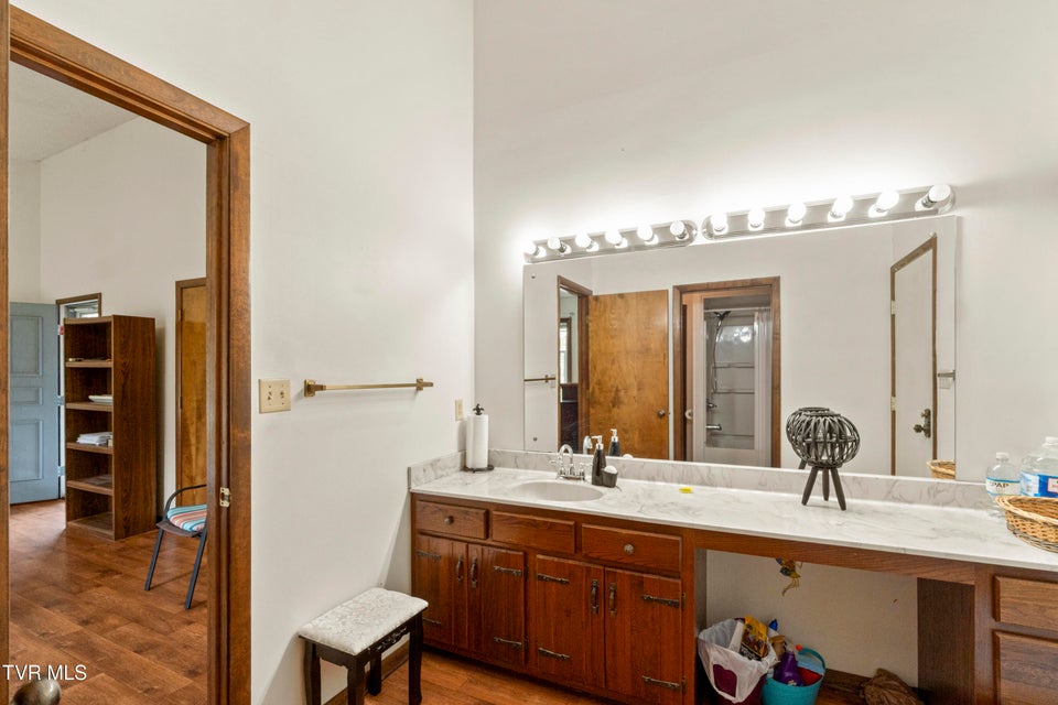 Photo #29: 255 Old Kentucky Road