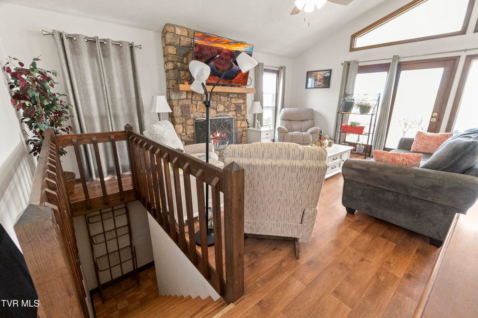 Photo #38: 255 Old Kentucky Road