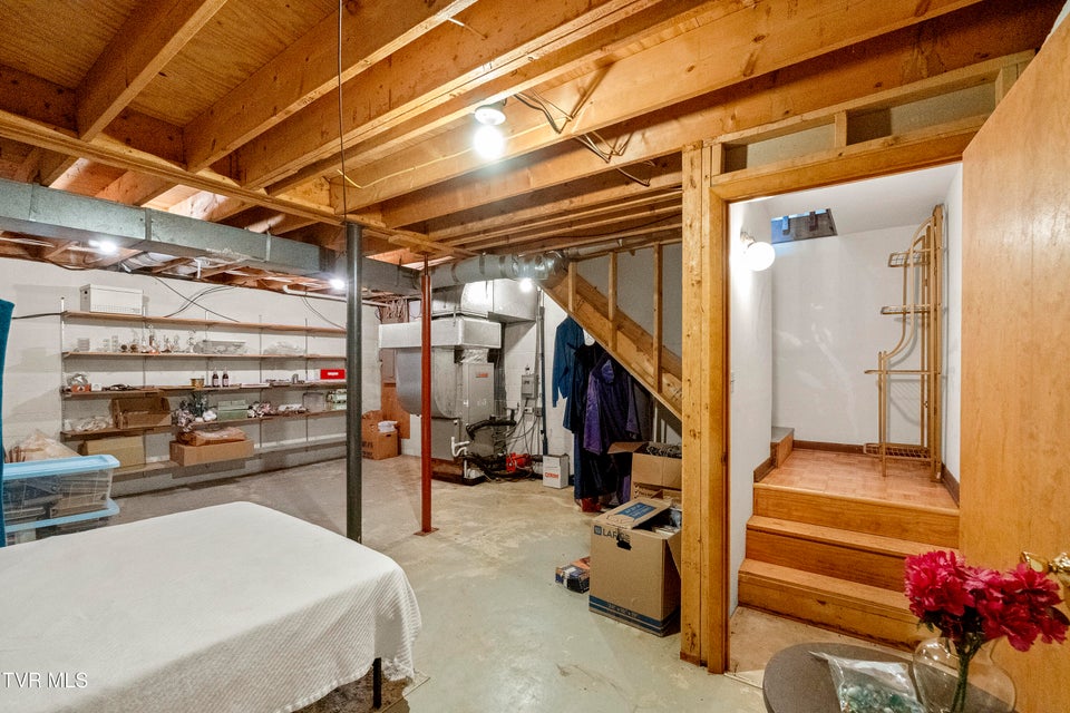 Photo #39: 255 Old Kentucky Road