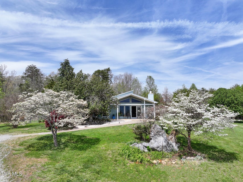 Photo #48: 255 Old Kentucky Road