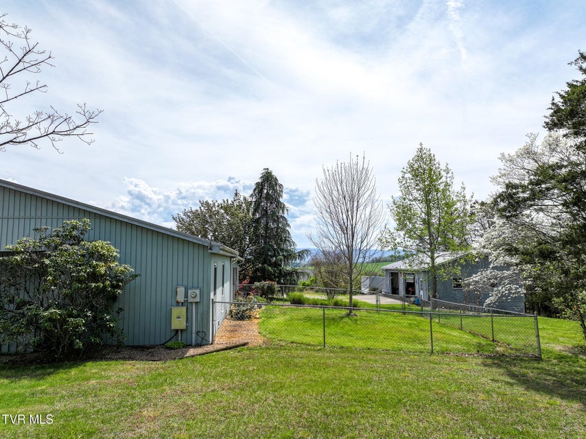 Photo #52: 255 Old Kentucky Road