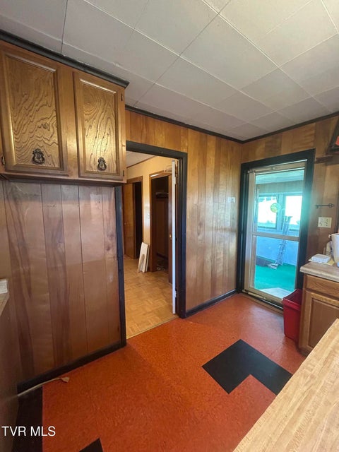 Photo #10: 18 3rd Avenue