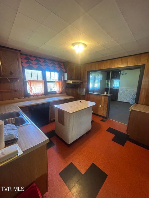 Photo #9: 18 3rd Avenue