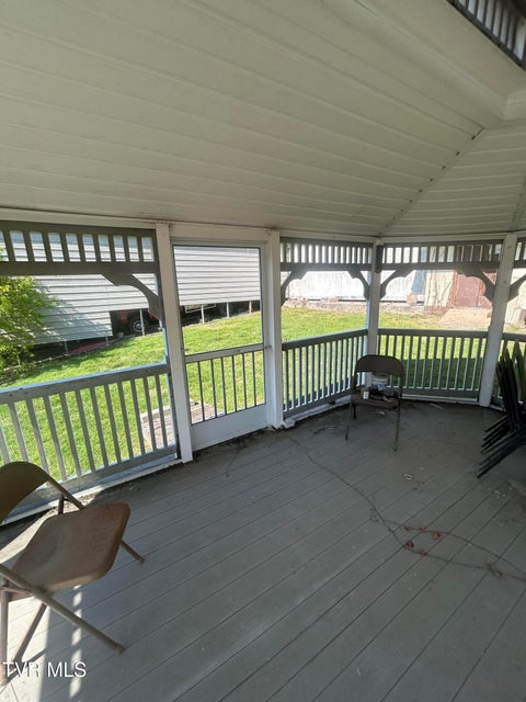 Photo #26: 18 3rd Avenue