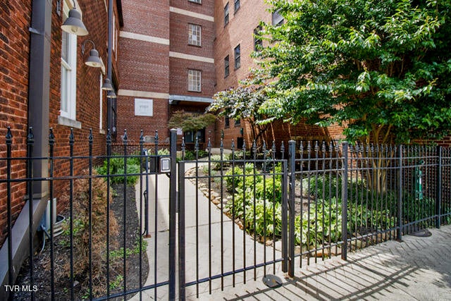 Photo #4: 116 Tipton Street