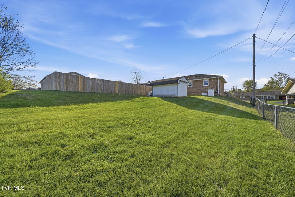 Photo #31: 515 Poplar Street