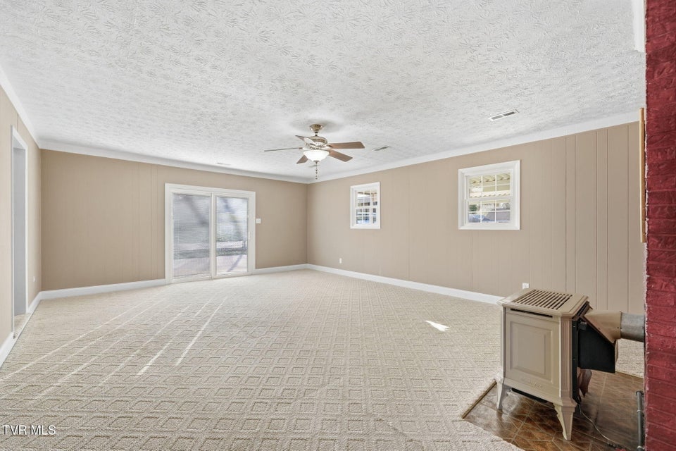 Photo #10: 515 Poplar Street