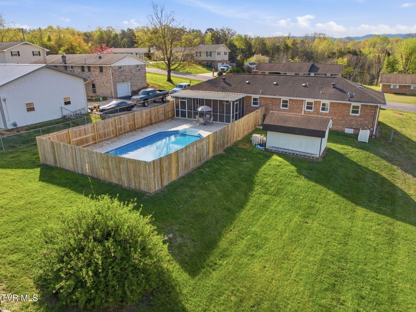 Photo #32: 515 Poplar Street