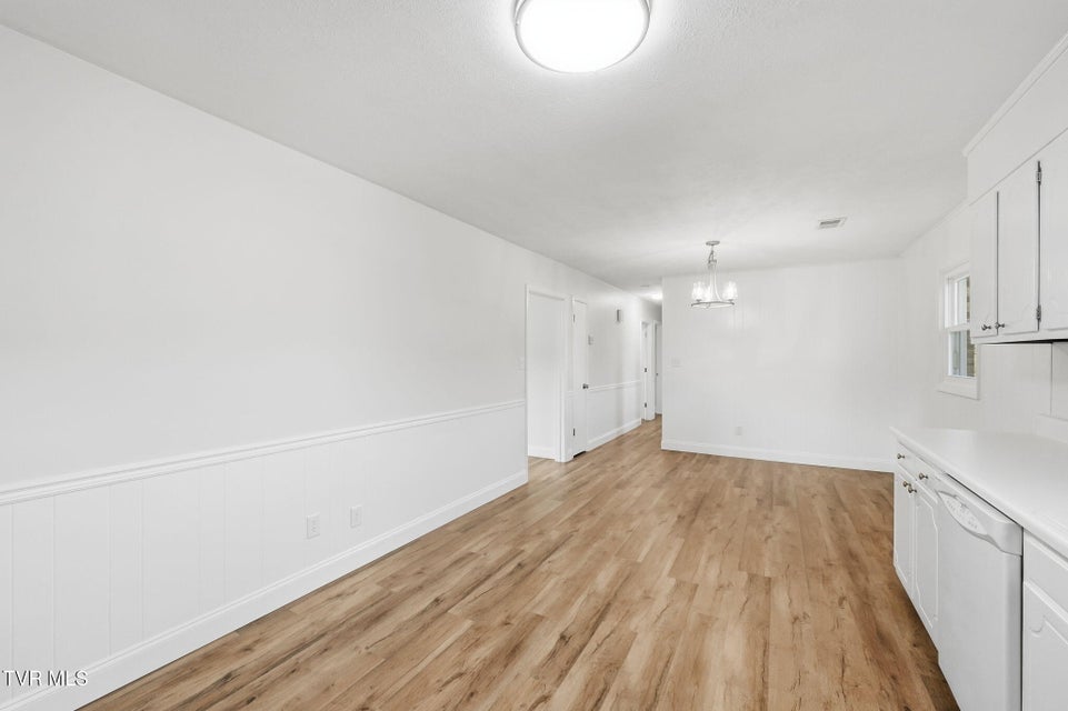 Photo #6: 515 Poplar Street