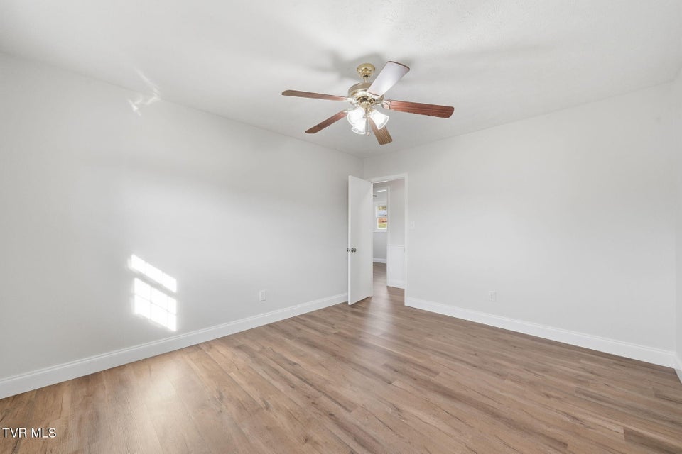 Photo #19: 515 Poplar Street