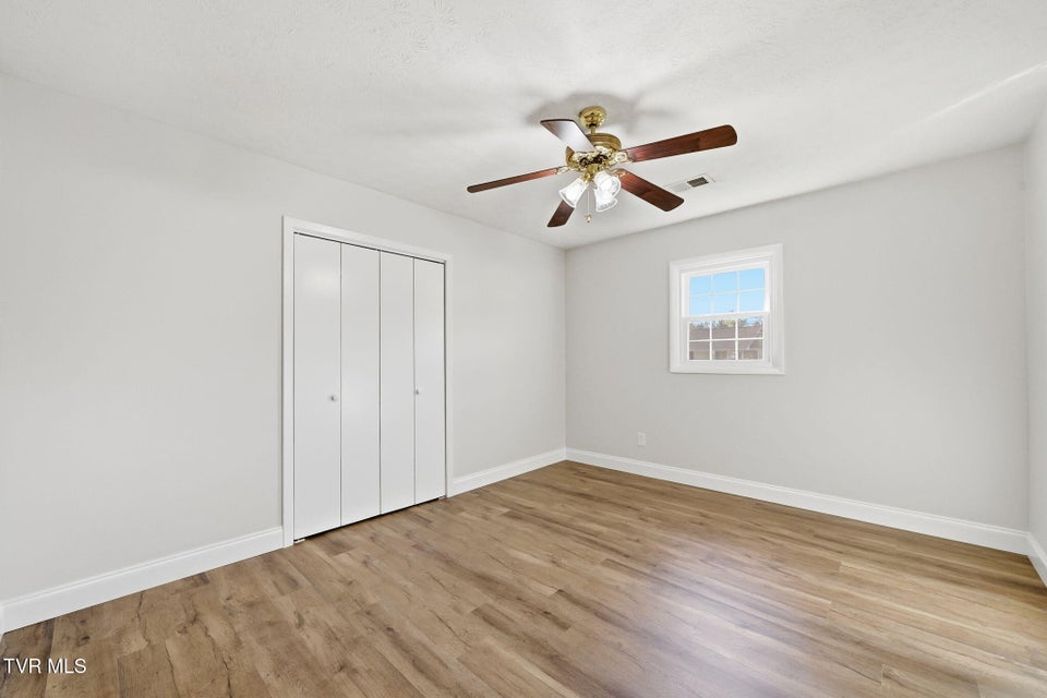 Photo #21: 515 Poplar Street