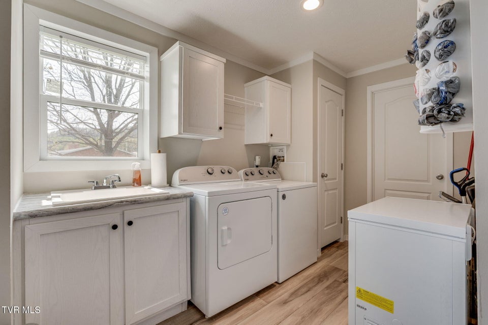 Photo #23: 112 Maple Lane