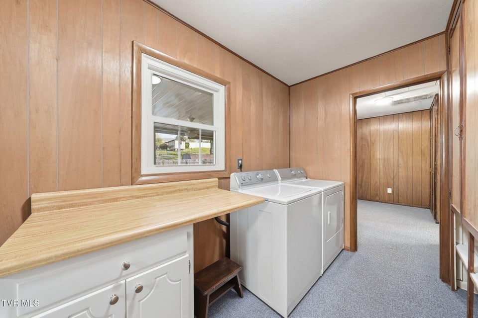 Photo #13: 515 Poplar Street