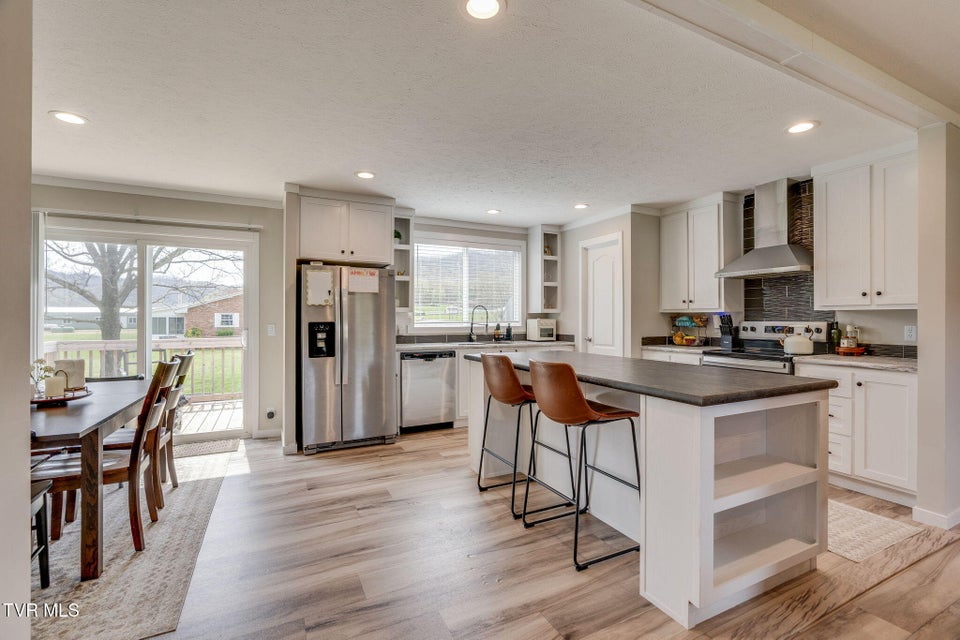 Photo #7: 112 Maple Lane