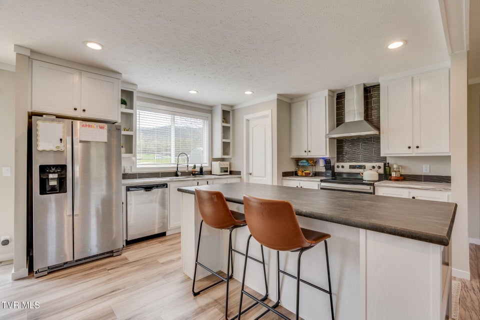 Photo #8: 112 Maple Lane