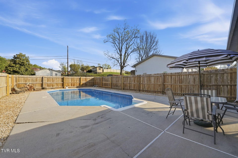 Photo #28: 515 Poplar Street