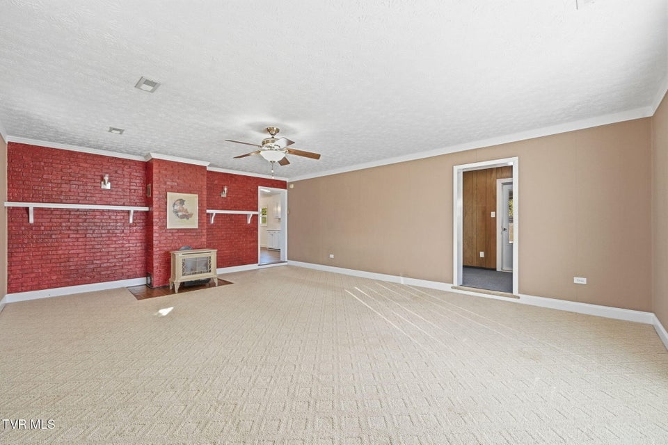 Photo #12: 515 Poplar Street