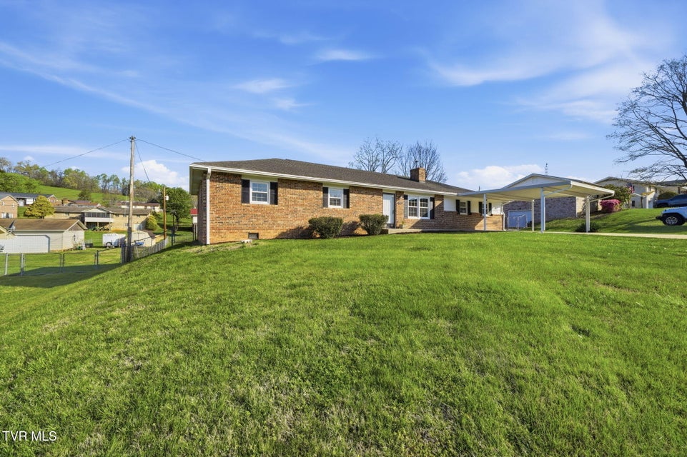 Photo #36: 515 Poplar Street