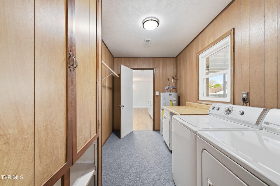 Photo #16: 515 Poplar Street