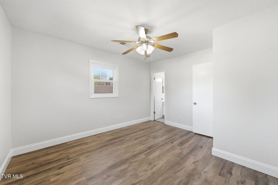 Photo #25: 515 Poplar Street