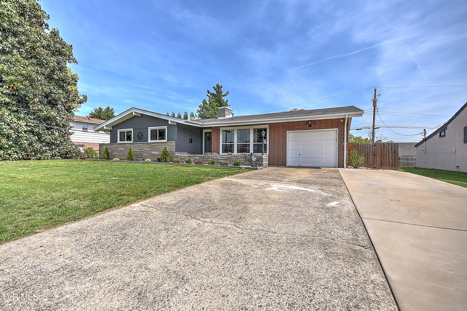 Photo #3: 2108 Swannanoa Avenue