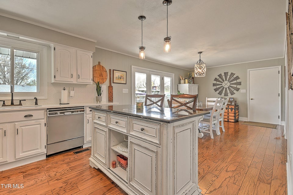 Photo #19: 2108 Swannanoa Avenue