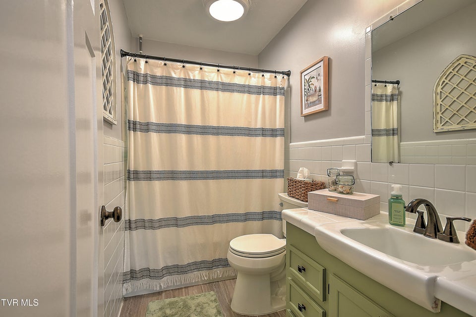 Photo #24: 2108 Swannanoa Avenue