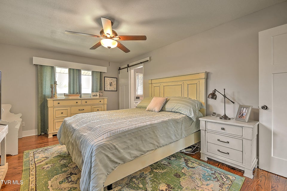 Photo #29: 2108 Swannanoa Avenue