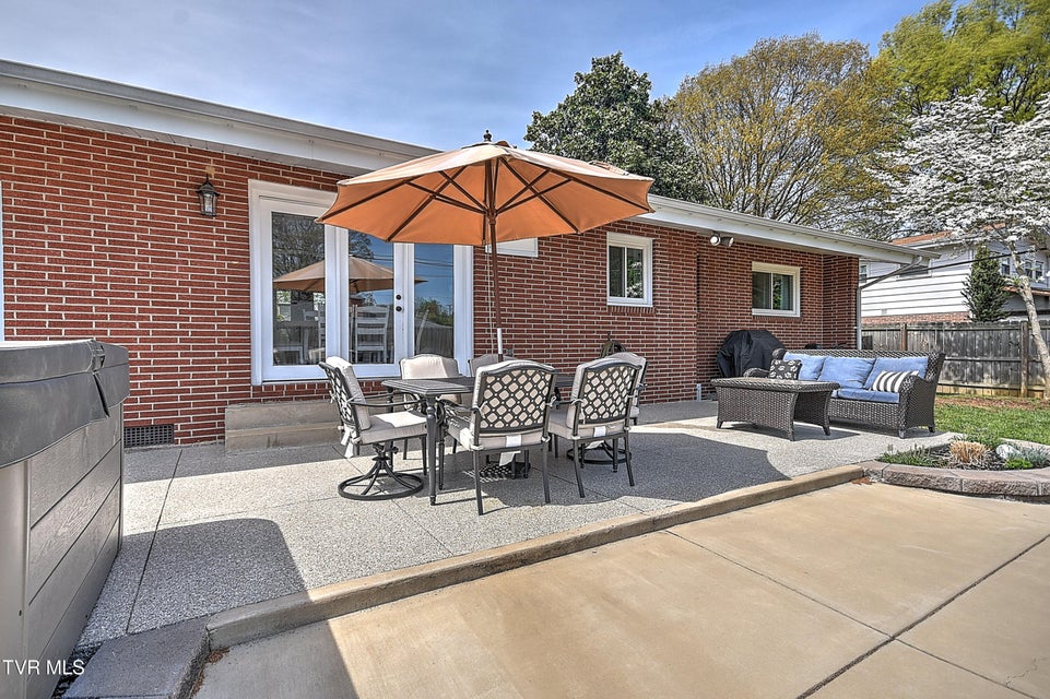 Photo #37: 2108 Swannanoa Avenue