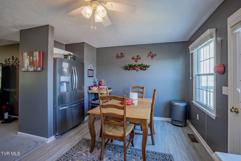 Photo #6: 681 Beaverview Drive