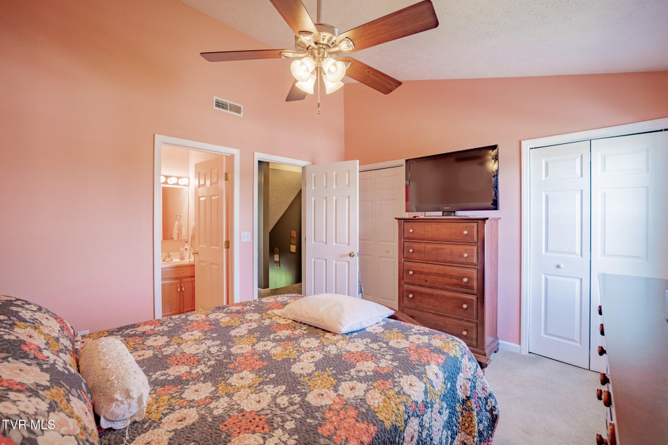 Photo #10: 681 Beaverview Drive