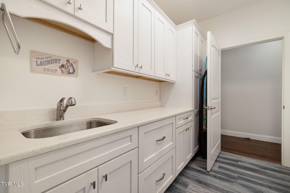 Photo #37: 437 Dean Archer Road